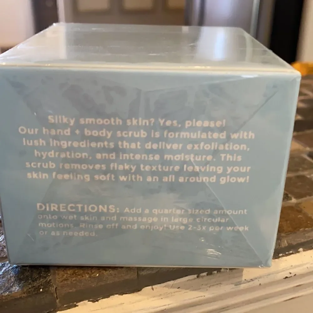 Glow on 5th Beauty hand and body scrub